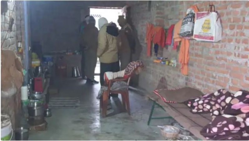यूपी में रामजानकी मठ की महिला महंत को बदमाशों ने मारी गोली, नाजुक हालत में अस्पताल में भर्ती