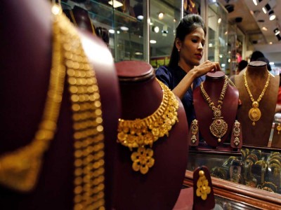 Miscreants rob jewellery in the pretext of polishing them