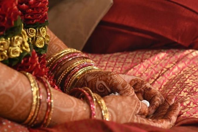 पाँच दिन में दिव्यांग युवती की दो शादियाँ करवाकर दुष्कर्म