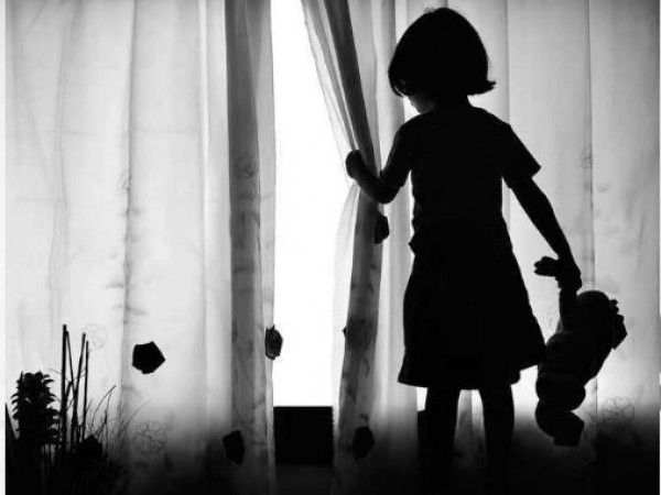 A 7-year-old boy was raping a 3-year-old girl