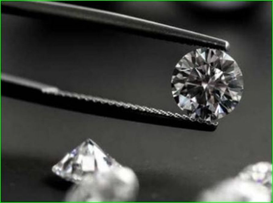 Diamonds worth Rs 2 crore stolen from company, investigation underway