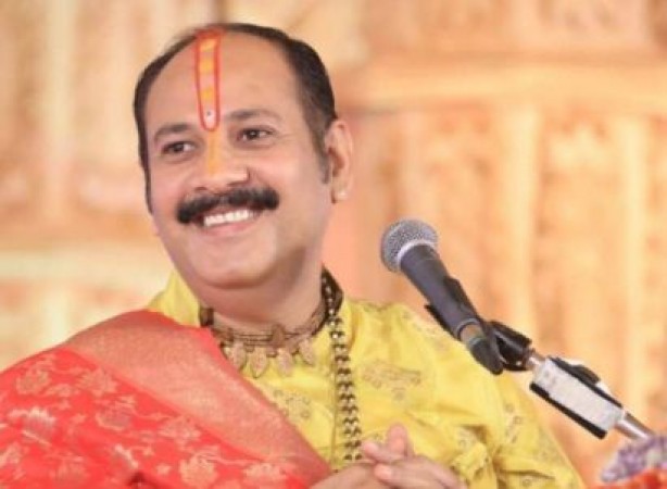 Pandit Pradeep Mishra raises questions on Mahakaleshwar's darshan system, says ' Do not be proud ...