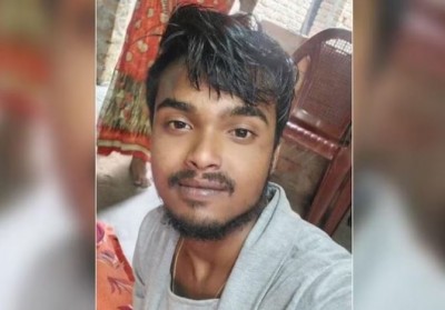 Man commits suicide in front of girlfriend on video call, family demands strict action