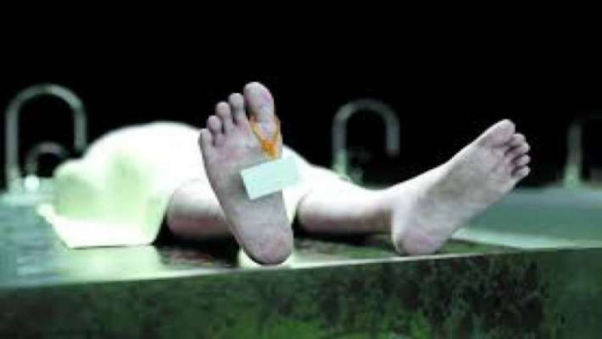 Bihar: Dead body of woman found in river, fears to be strangled to death