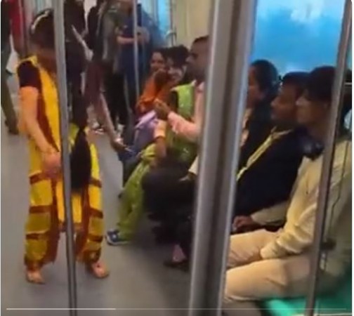 VIDEO: Manjulika creates ruckus among people in Metro