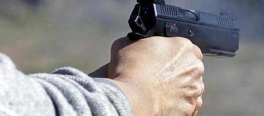 Dispute over the election of the Sarpanch, two youths shot dead