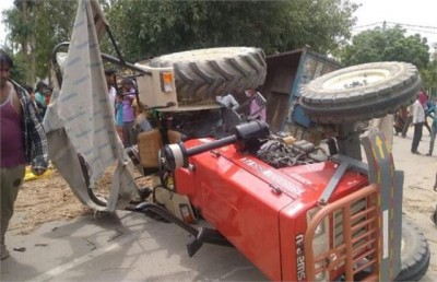 UP: Man dies due to collision between tractor trolley and bike