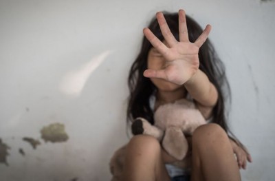 10 से 13 साल के 5 नाबालिगों ने किया दस वर्षीय बच्ची का सामूहिक बलात्कार, वीडियो बनाकर किया वायरल