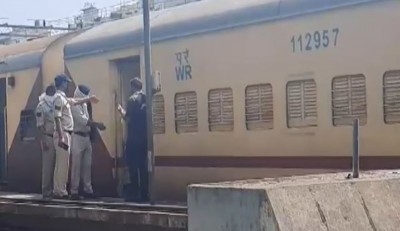 इंदौर में ट्रेन से मिली लड़की की टुकड़ों में कटी लाश, जाँच में जुटी पुलिस