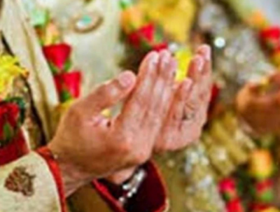 यूपी में शादी के बीच खुली दूल्हे की पोल, घरातियों ने जमकर की धुलाई
