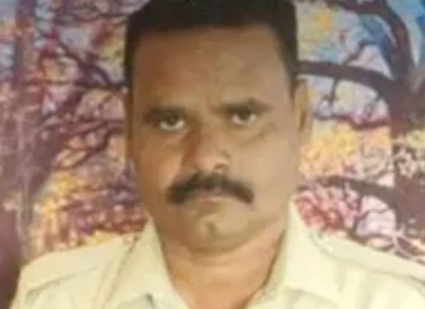 कर्नाटक: बालू माफिया ने पुलिस कांस्टेबल को कुचलकर मार डाला, चेकिंग के लिए रोक रहे थे