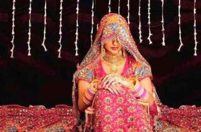 Wife not celebrating 'Suhagraat' for a month, when husband forced, big secret opened