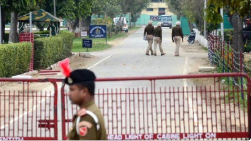 BSF jawan shoots at his colleague, then takes this scary step