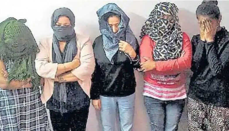 दिल्ली में बड़े सेक्स रैकेट का भंडाफोड़, एजेंट सहित 5 युवतियां गिरफ्तार