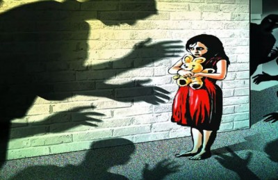 बिहार में 8 वर्षीय बच्ची के साथ दरिंदगी, सामूहिक बलात्कार के बाद आँखें फोड़ी, फिर की हत्या