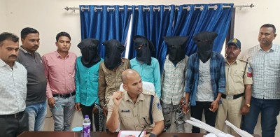 डकैती की योजना बनाते 5 आरोपियों को पुलिस ने गिरफ्तार किया