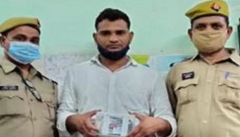 Man used to cheat train passengers by becoming fake TTE, GRP police arrested them