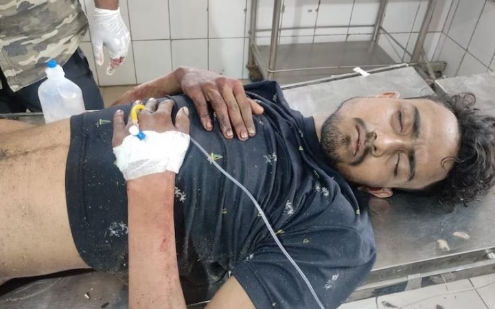 बिहार में दिनदहाड़े पेट्रोल पंप मालिक से लाखों की लूट, पुलिस पर फायरिंग कर भाग रहा मोहम्मद ताज गिरफ्तार, सिपाही घायल