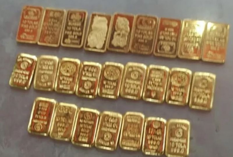 Smuggler Amir Mandal arrested with 1.80 crore gold biscuits, BSF nabbed from the border