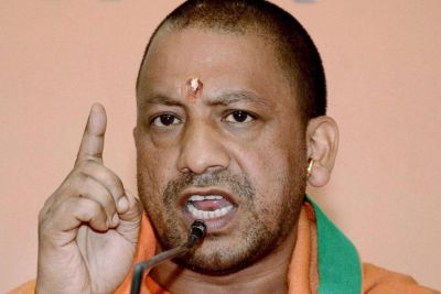 सहारनपुर हिंसा : CM योगी ने की शांति की अपील, अफसरों की टीम पहुंची सहारनपुर
