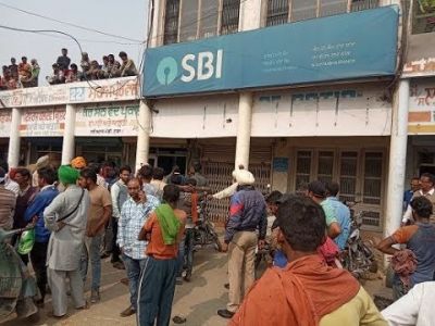 पटियाला: दो बन्दूकधारियों ने SBI बैंक से लुटे 50 लाख रुपए, सुरक्षागार्ड को मारी गोली
