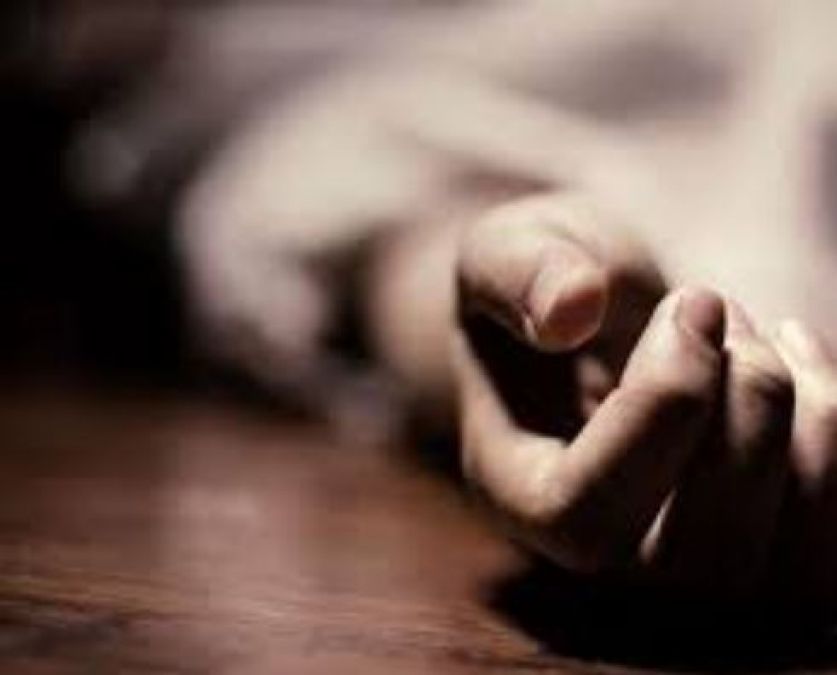 Husband commits sucide after brutally killing his wife, read whole matter here