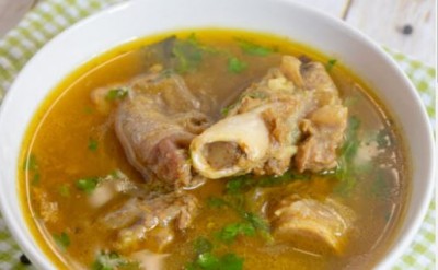 Two men get angry after seeing rice in mutton soup, beaten waiter to death
