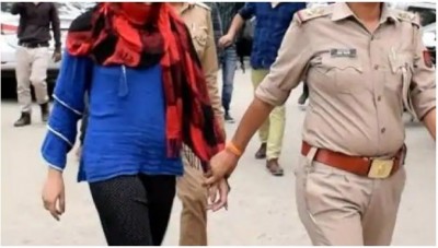 दिल्ली: दूकान पर फायरिंग कर दुकानदार को धमकाने वाली महिला गिरफ्तार