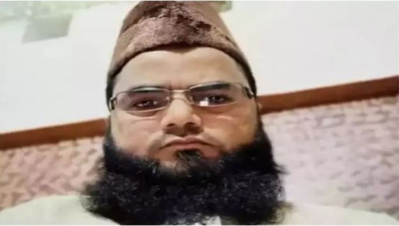 'Bring girls of other religion, will get money with enjoyment,' maulvi arrested for encouraging love jihad