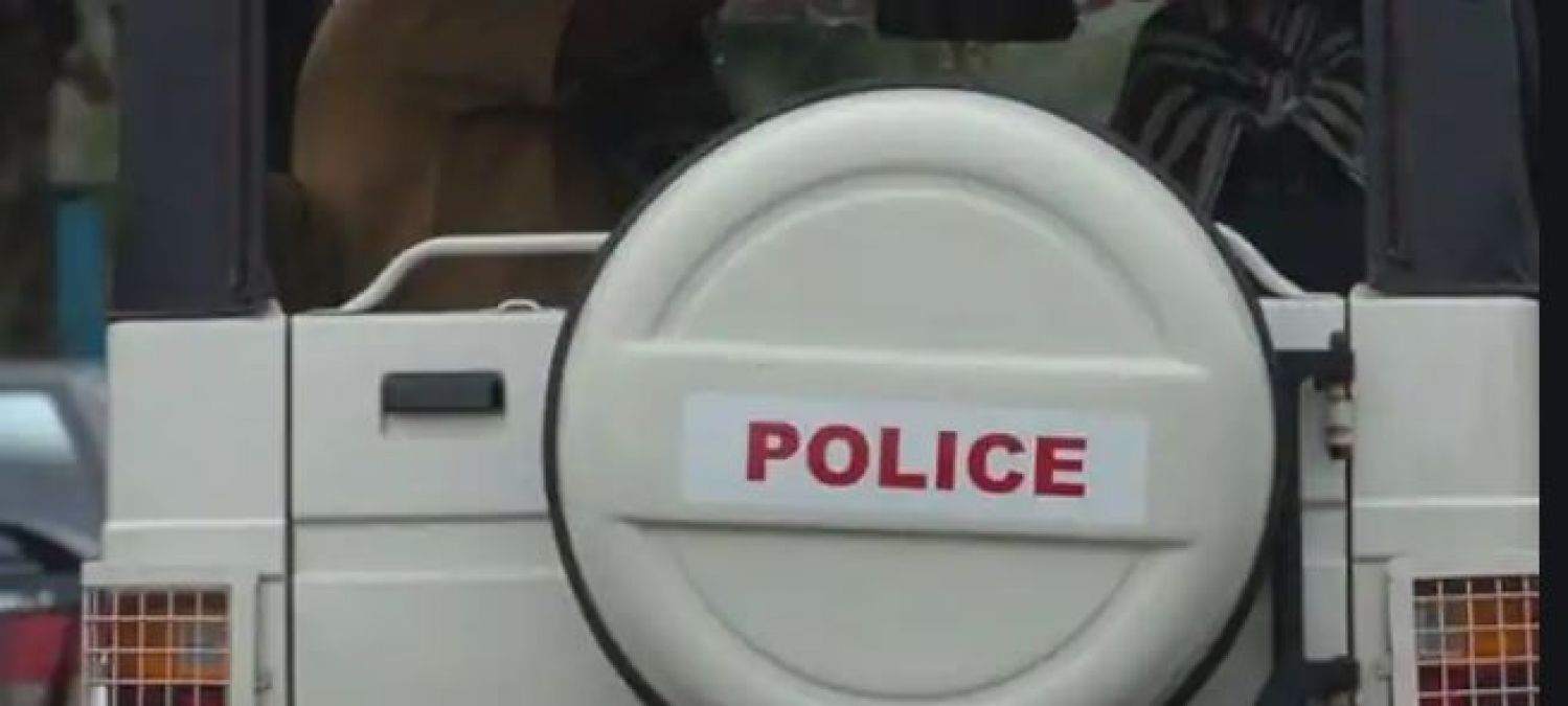 Police sub-inspector stole the phone of deceased, now suspended