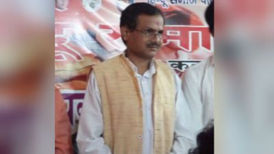मिठाई के डिब्बे में चाकू और पिस्तौल लेकर पहुंचे बदमाश, कर दी हिंदू समाज पार्टी के अध्यक्ष की हत्या