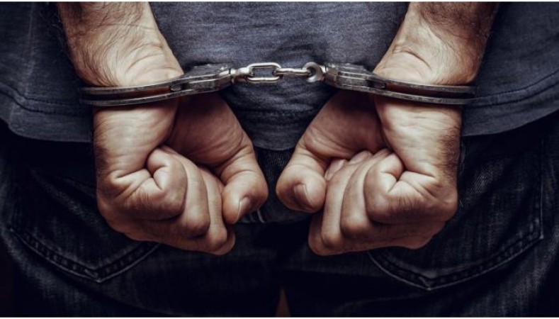 ग़ाज़ियाबाद में मुठभेड़ के बाद शातिर चोर गिरफ्तार, पुलिस कर रही पूछताछ