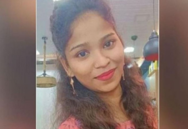 Hindu wife refuses to wear burqa, Muslim husband slits her throat to death