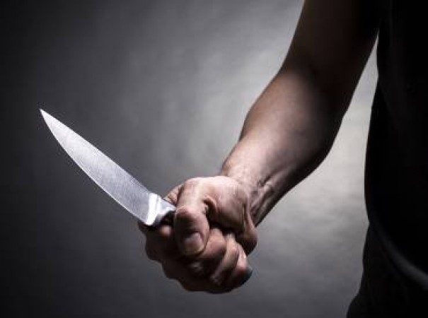 Delhi: Young man stabbed constable who went to resolve dispute