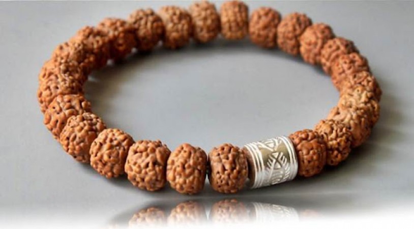 Advantages of Wearing Rudraksha and Etiquette