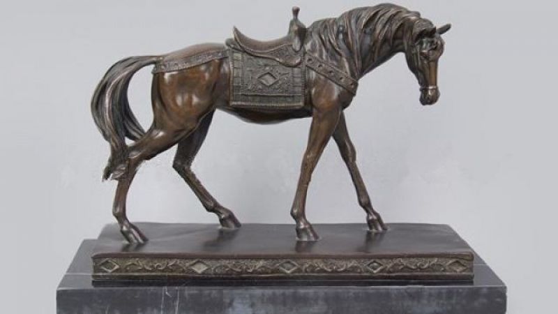 Statue of Horse will open the path to success for you