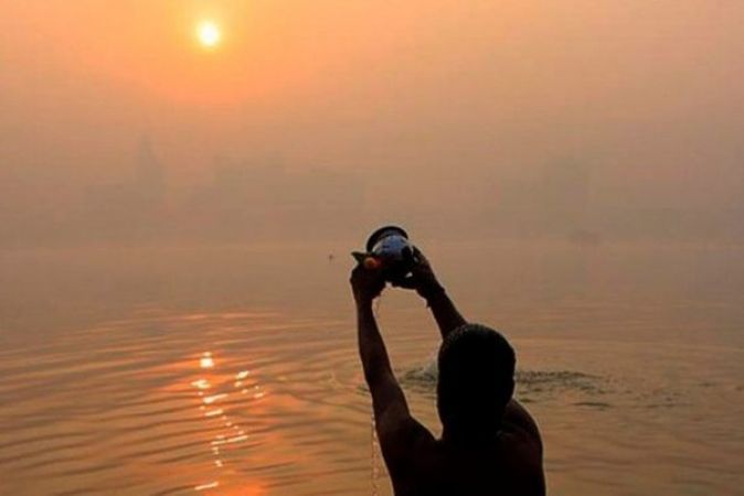 Offering water to the sun has religious and scientific logic as well