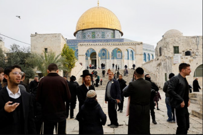 OIC condemns Israeli minister's visit to the Al-Aqsa mosque compound.