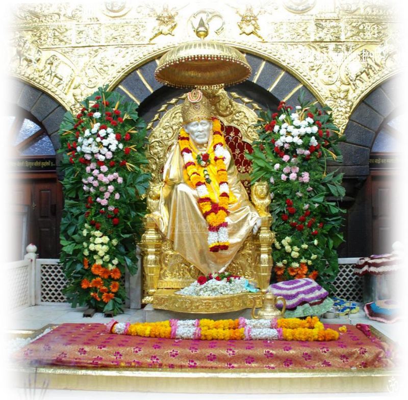 Chant these maha-mantra of Sai Baba and your worship will be answered