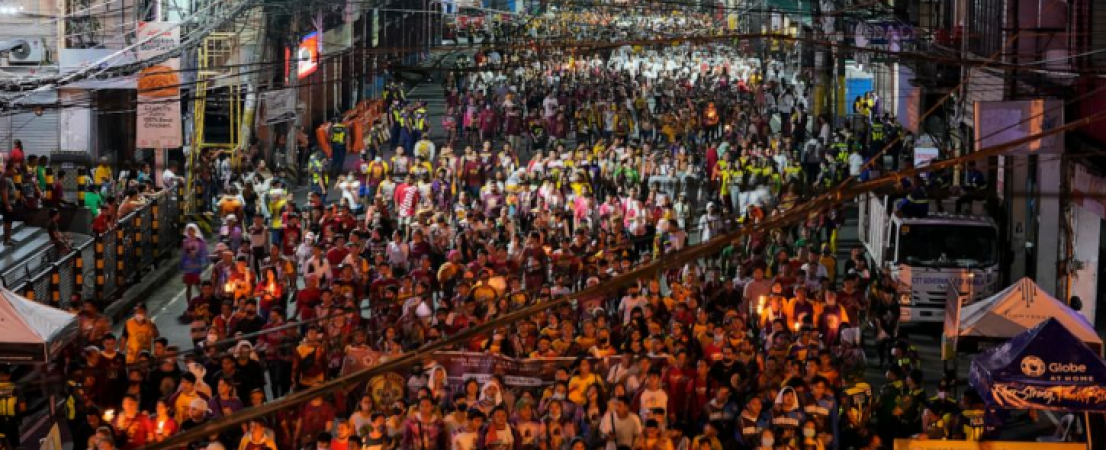 After the pandemic subsides, Filipino Catholics hold a large procession