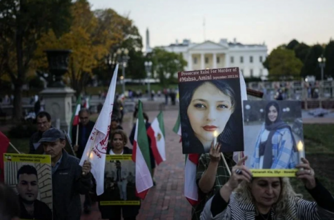Iran will'severely punish' hijab violators