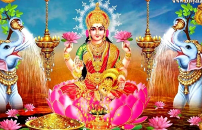 Goddess Lakshmi: The embodiment of prosperity and abundance in Hindu mythology