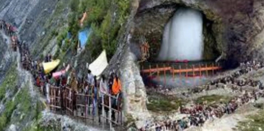 The Enchanting Amarnath Cave: A Spiritual Odyssey to Lord Shiva's Divine Abode
