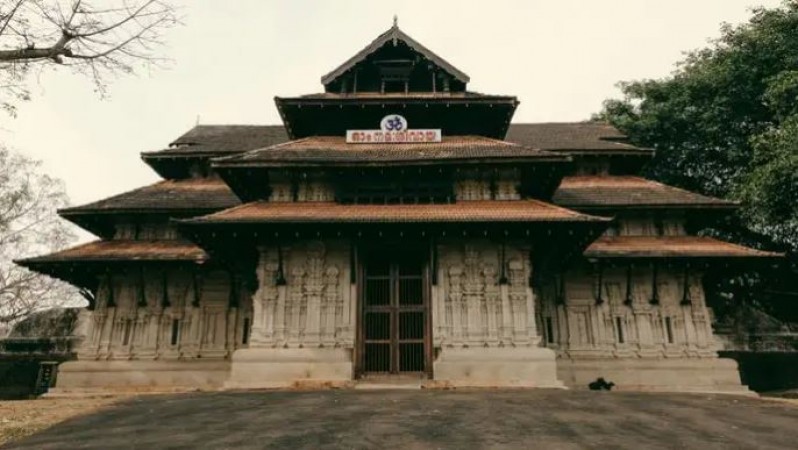 Vadakkumnathan Temple: Classic Architecture of Kerala