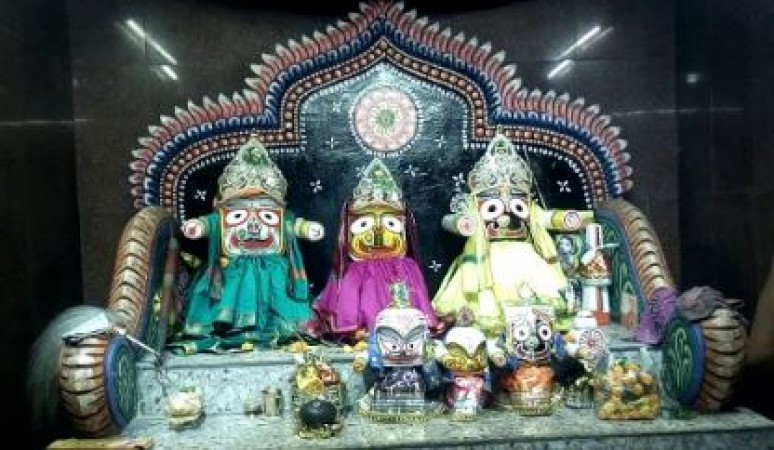 Bhubaneswari Temple: Follows the Kalinga Style