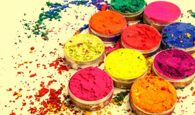 Give Special Feeling To Your Love One's By Gifting These Amazing Gift  This Holi