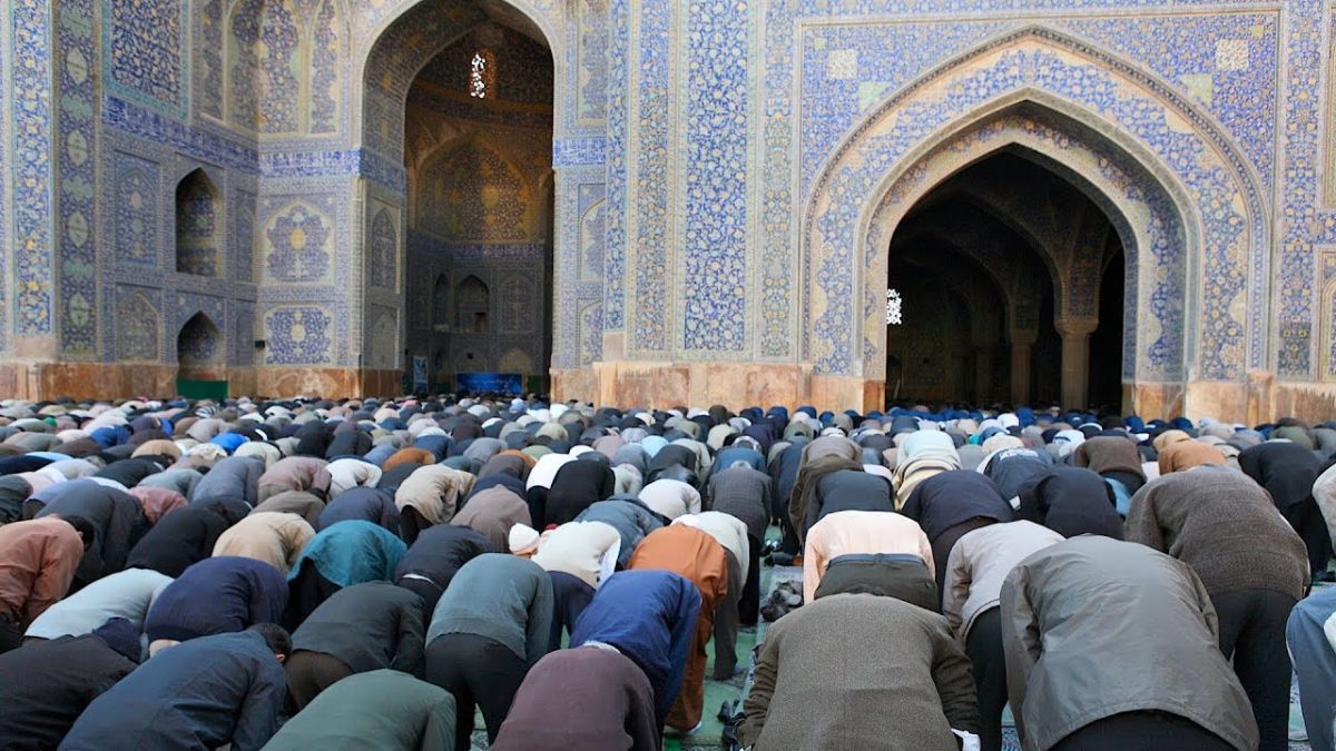 Jumma Prayer: Why Muslims select Friday to pay special Namaaz