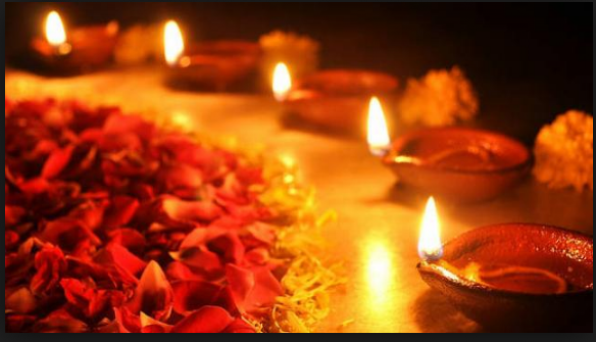 Know the Correct direction of enlighten Diyas during Pooja