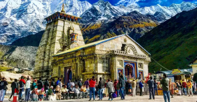 Kedarnath Temple Welcomes Devotees with Sacred Hymns and Chants
