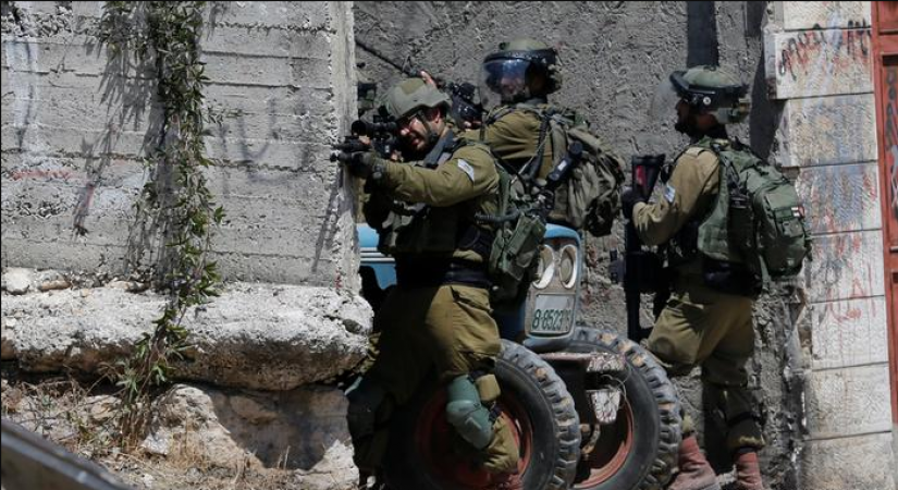 In West Bank raid Israeli military kills two Palestinians